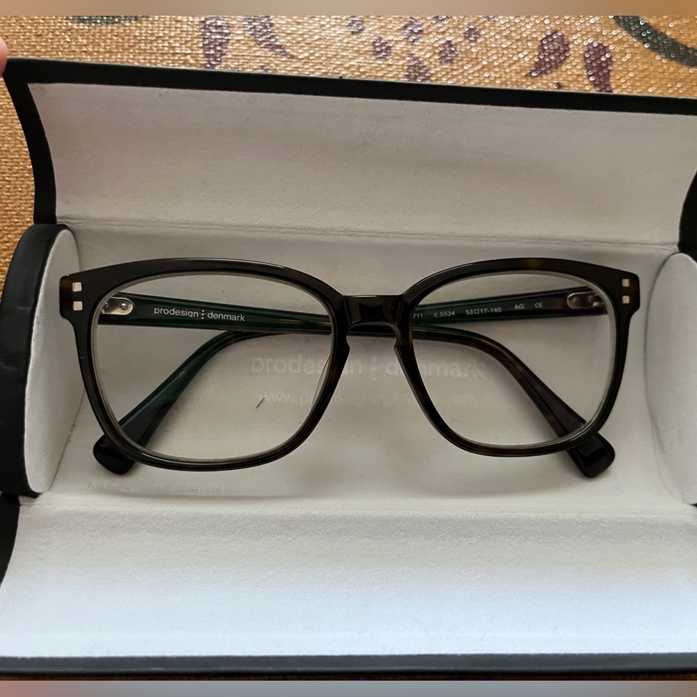 Prodesign:Denmark prescription eyeglasses frames with custom sunglasses clip-on.